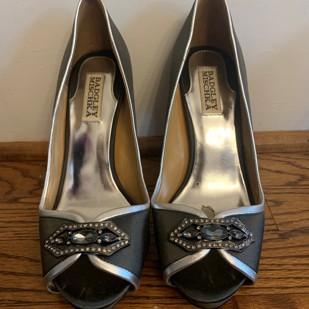 Badgley Mischka Grey Satin Heel